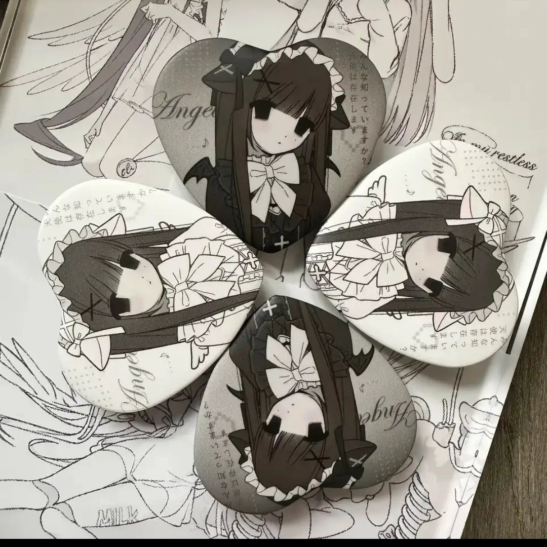 [Onlynana] Heart-Shaped Pinback Button Badge