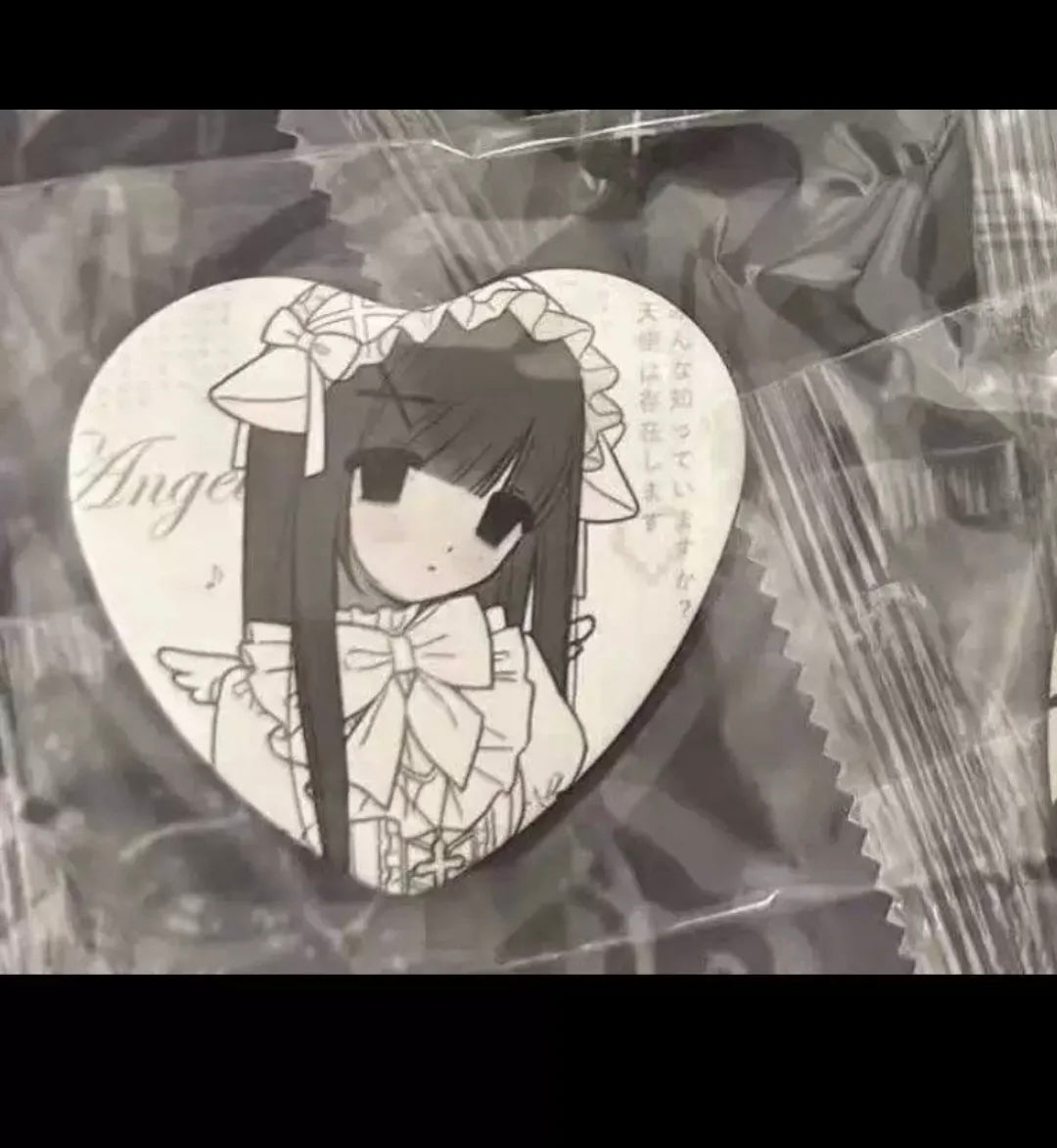 [Onlynana] Heart-Shaped Pinback Button Badge