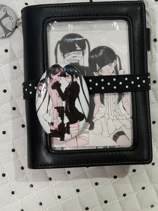 [Symbiont]Glitter Badge (63×93mm)
