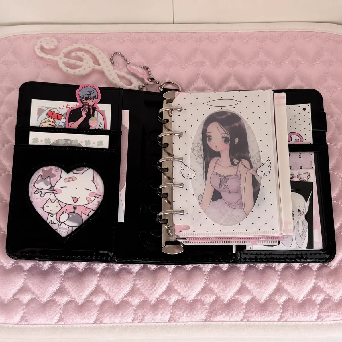 Loose-leaf Binder M5 – Black Patent Polka Dot
