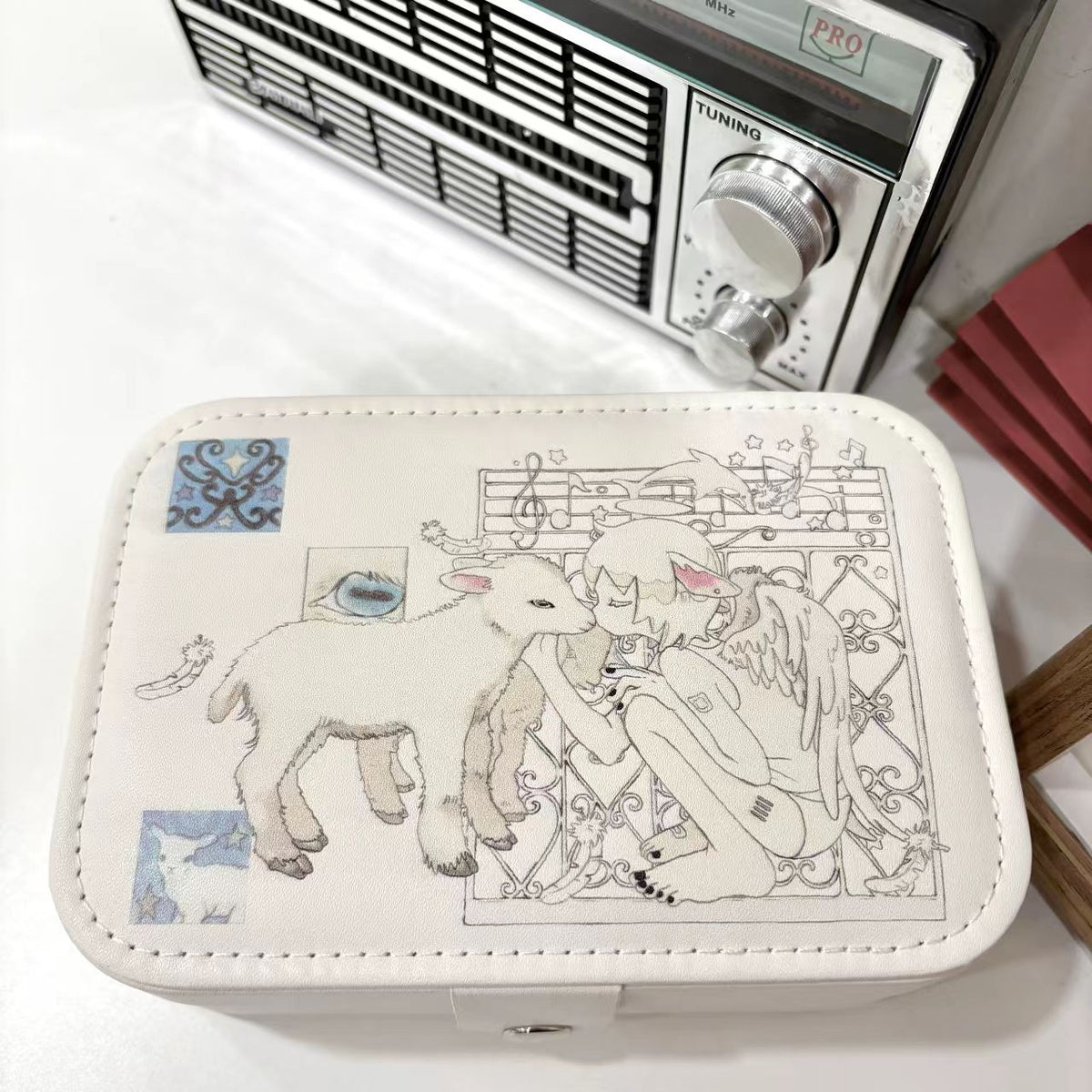奥莉蛙×ACCIO jewelry box - illustration lid with lamb and angel figure