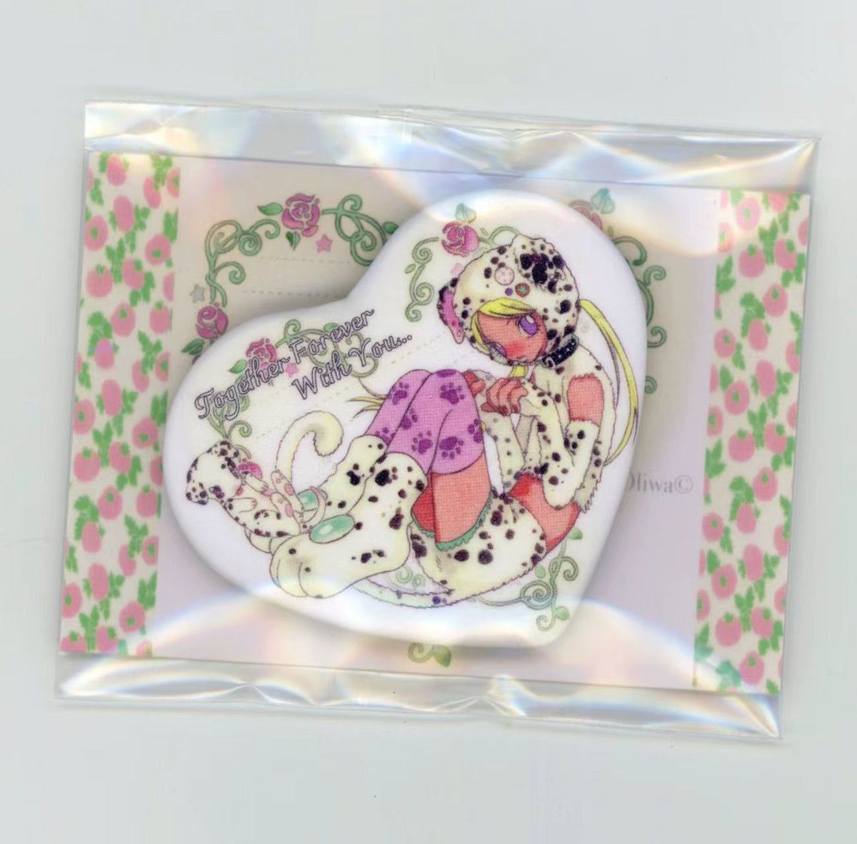 Oliwa 5x6cm heart-shaped manga badge - dalmatian girl with roses