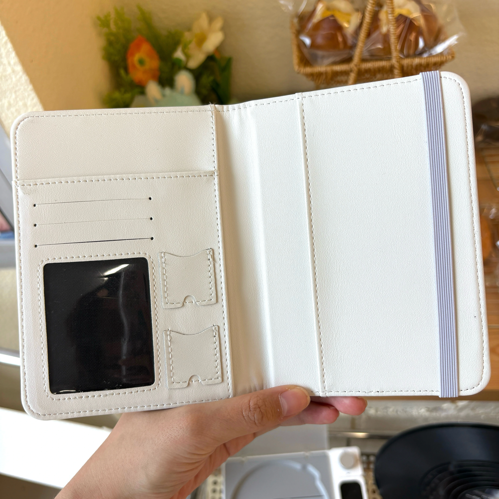 Oliwa×ACCIO passport holder interior pockets and card slots